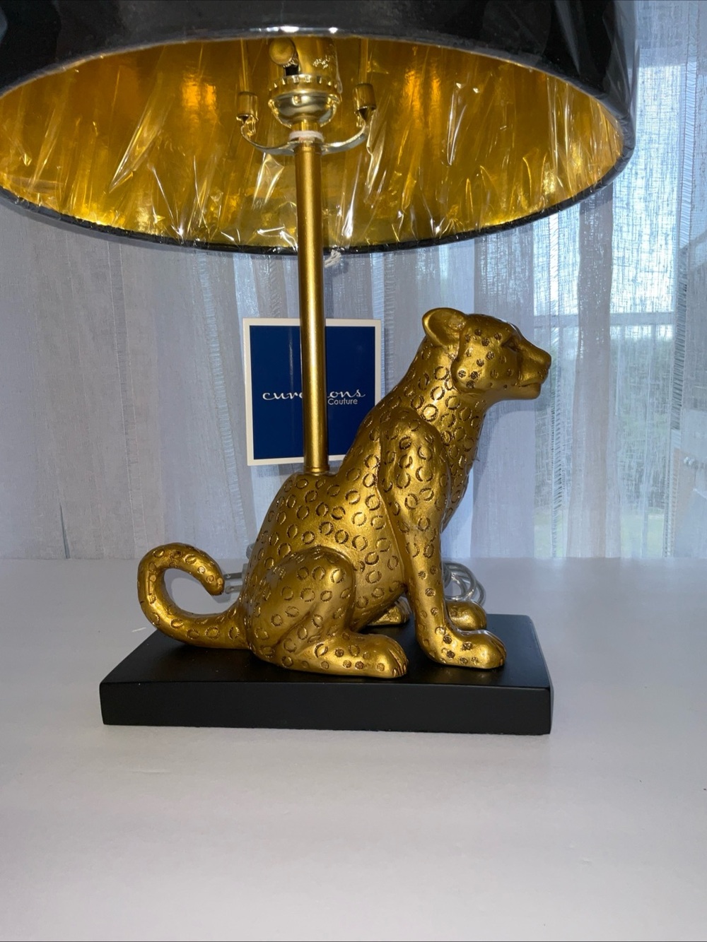 GOLD HOLLYWOOD REGENCY STYLE SPOTTED LEOPARD RESIN FIGURAL 21” TABLE LAMP NWT